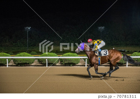 夜の佐賀競馬 70781311