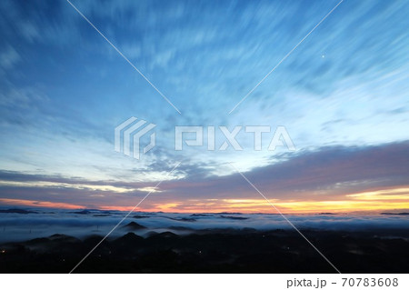 雲海と雲模様4218 70783608