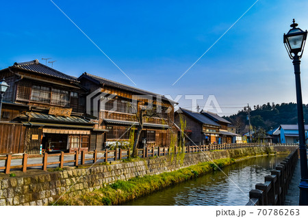 青空の下めぐる水郷の町さわら 70786263