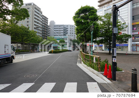 早朝の船堀駅前(東京都) 早朝の船堀駅前(東京都) 70787694