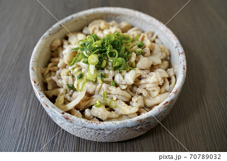 鶏皮ポン酢 70789032