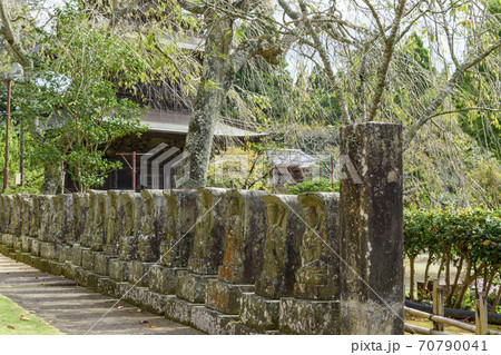 芝山仁王尊 本堂 石仏 芝山仁王尊 本堂 石仏 70790041