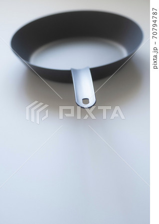 鉄のフライパン 調理器具 道具 キッチン 料理 鉄 金属 メタル 鉄のフライパン 調理器具 道具 キッチン 料理 鉄 金属 メタル 70794787