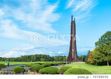 百年記念塔青空バック / 北海道札幌市 70799050