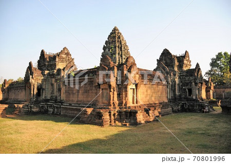 カンボジア、アンコール遺跡、バンテアイ・サムレ（サムレ族の砦） 70801996