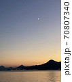 瀬戸内海たそがれと三日月 70807340