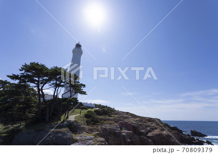 出雲日御碕灯台と日本海 出雲日御碕灯台と日本海 70809379