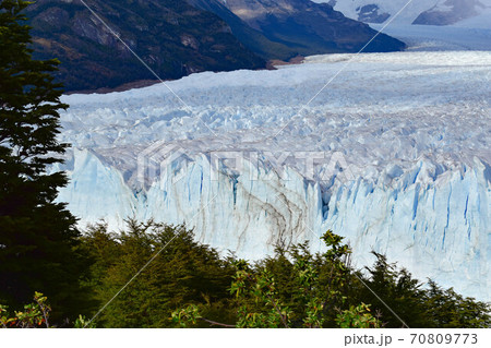 ペリトモレノ 氷河の写真素材