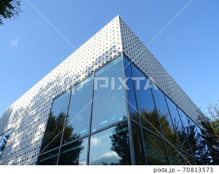 快晴で散歩日和の代官山T-SITE 70813573