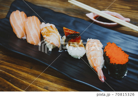 Fresh Japanese sushi 70815326