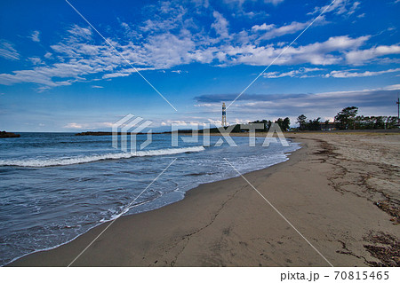 10月の富山市八重津浜海水浴場 70815465