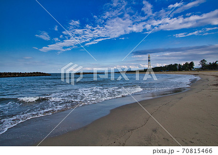 10月の富山市八重津浜海水浴場 70815466