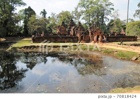 カンボジア、アンコール遺跡、バンテアイ・スレイ(女の砦) カンボジア、アンコール遺跡、バンテアイ・スレイ(女の砦) 70818424