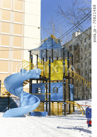 Playground snowy winters, Moscow, Russia Playground snowy winters, Moscow, Russia 70821488