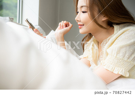 女性 女 女の子 70827442