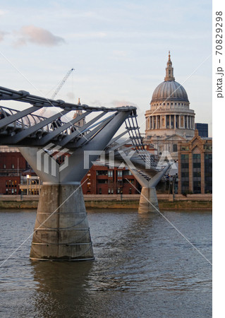 Millennium Bridge 70829298