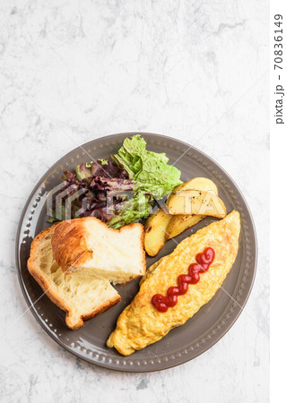 卵料理 オムレツ 卵料理 オムレツ 70836149
