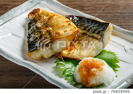 塩サバ焼き 塩サバ焼き 70838406