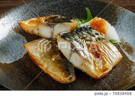 塩サバ焼き 70838408