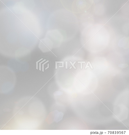 キラキラ輝く銀色の抽象的な背景 - 複数のバリエーションがあります キラキラ輝く銀色の抽象的な背景 - 複数のバリエーションがあります 70839567