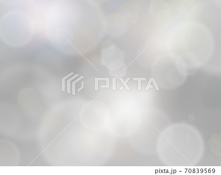 キラキラ輝く銀色の抽象的な背景 - 複数のバリエーションがあります 70839569
