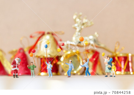 Miniature people, Happy family celebrating A Christmas 70844258