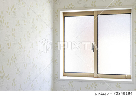 新築住宅のトイレの窓 新築住宅のトイレの窓 70849194