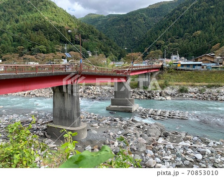 遠山郷の崩れた橋 遠山郷の崩れた橋 70853010