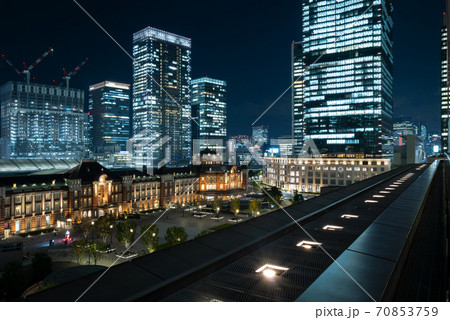 東京の名所 東京駅前広場の景色 東京の名所 東京駅前広場の景色 70853759
