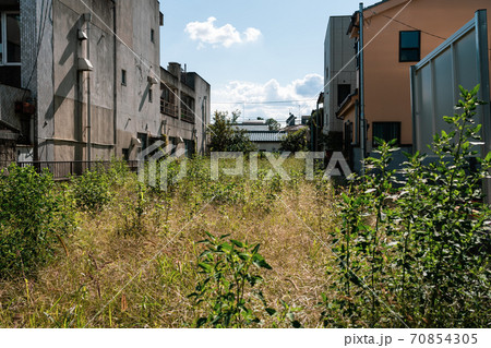 住宅街の更地 住宅街の更地 70854305