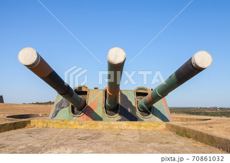 Three-barreled gun of Armored battery 30 70861032