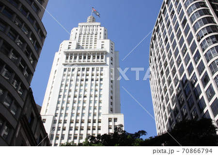サンパウロの高層ビルと青空　ブラジル 70866794