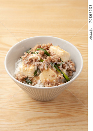 豆腐とひき肉のそぼろあんかけ丼 豆腐とひき肉のそぼろあんかけ丼 70867533