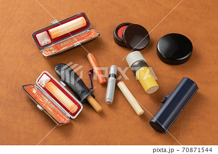 使い古されたハンコのイメージ 使い古されたハンコのイメージ 70871544