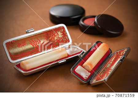 使い古されたハンコのイメージ 使い古されたハンコのイメージ 70871559