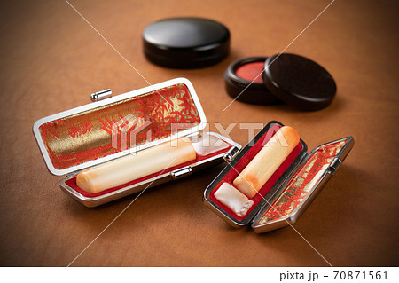 使い古されたハンコのイメージ 使い古されたハンコのイメージ 70871561