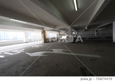 Modern cars parked inside, Yau ma tei Car Park Building 25 Oct 2020 Modern cars parked inside, Yau ma tei Car Park Building 25 Oct 2020 70874470
