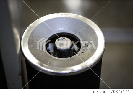 ビルの灰皿 ビルの灰皿 70875174