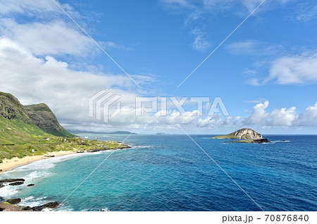 ハワイの休日 70876840