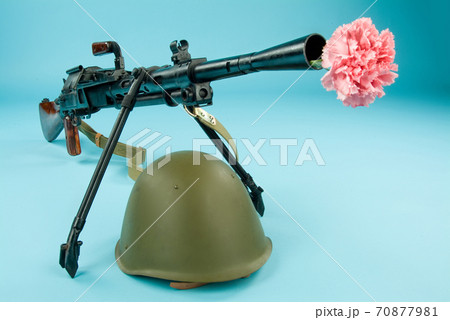 Machine Gun And Flowers Machine Gun And Flowers 70877981