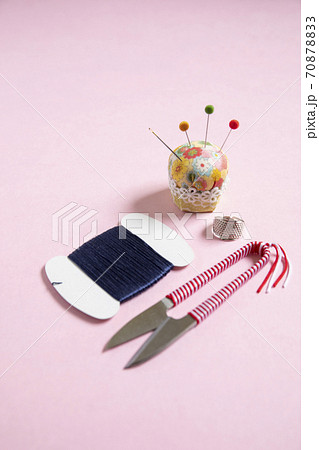 裁縫道具:縦位置 裁縫道具:縦位置 70878833