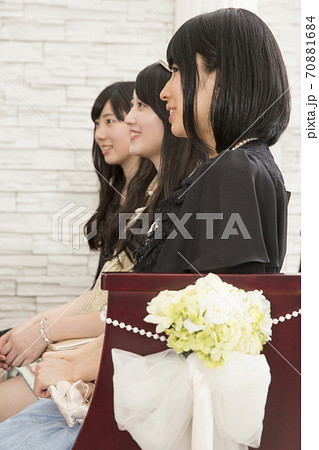 結婚式の参列者の写真素材