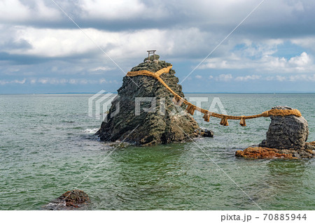 伊勢 二見興玉神社 夫婦岩 伊勢 二見興玉神社 夫婦岩 70885944