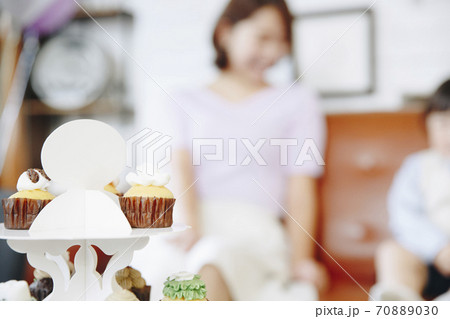 母親と子供 母親と子供 70889030