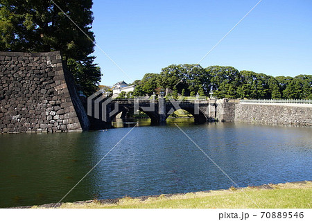 皇居 正門石橋 ( 東京都千代田区 ) 皇居 正門石橋 ( 東京都千代田区 ) 70889546