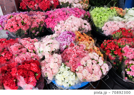 colorful flowers  70892300