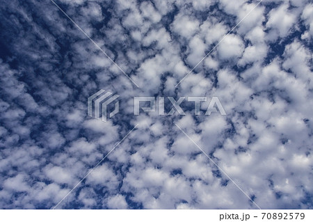 ひつじ雲の空 ひつじ雲の空 70892579