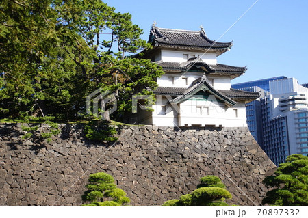 皇居 富士見櫓 ( 東京都千代田区 ) 皇居 富士見櫓 ( 東京都千代田区 ) 70897332
