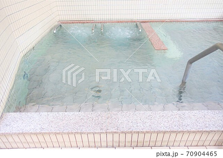 温泉　温浴施設　スーパー銭湯 70904465