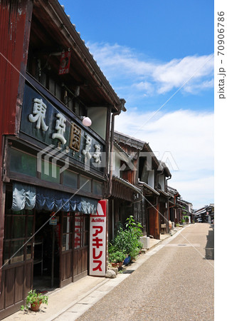 関宿、中町の町並み〈三重県亀山市〉 70906786